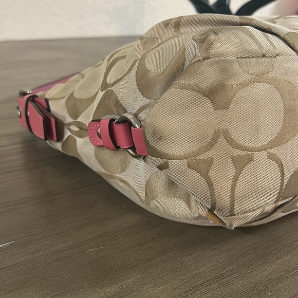 Coach F15067 Beige and Pink Shoulder Monogram Canvas and Leather Bag - Picture 8 of 11